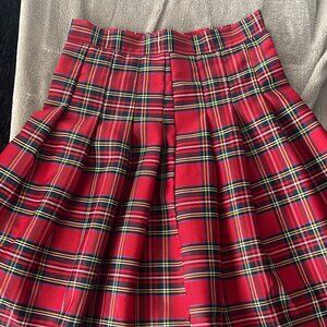 Red Plaid Pleated skirt